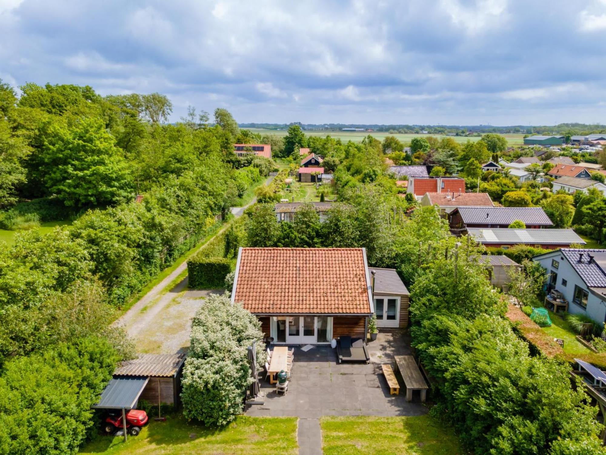 Kareinladune Egmond aan den Hoef